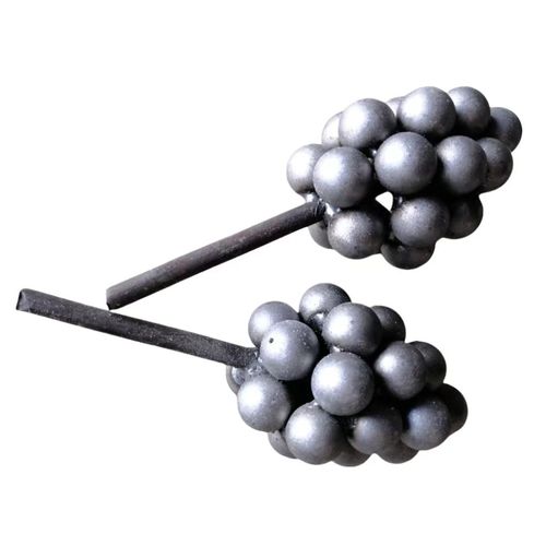 5651